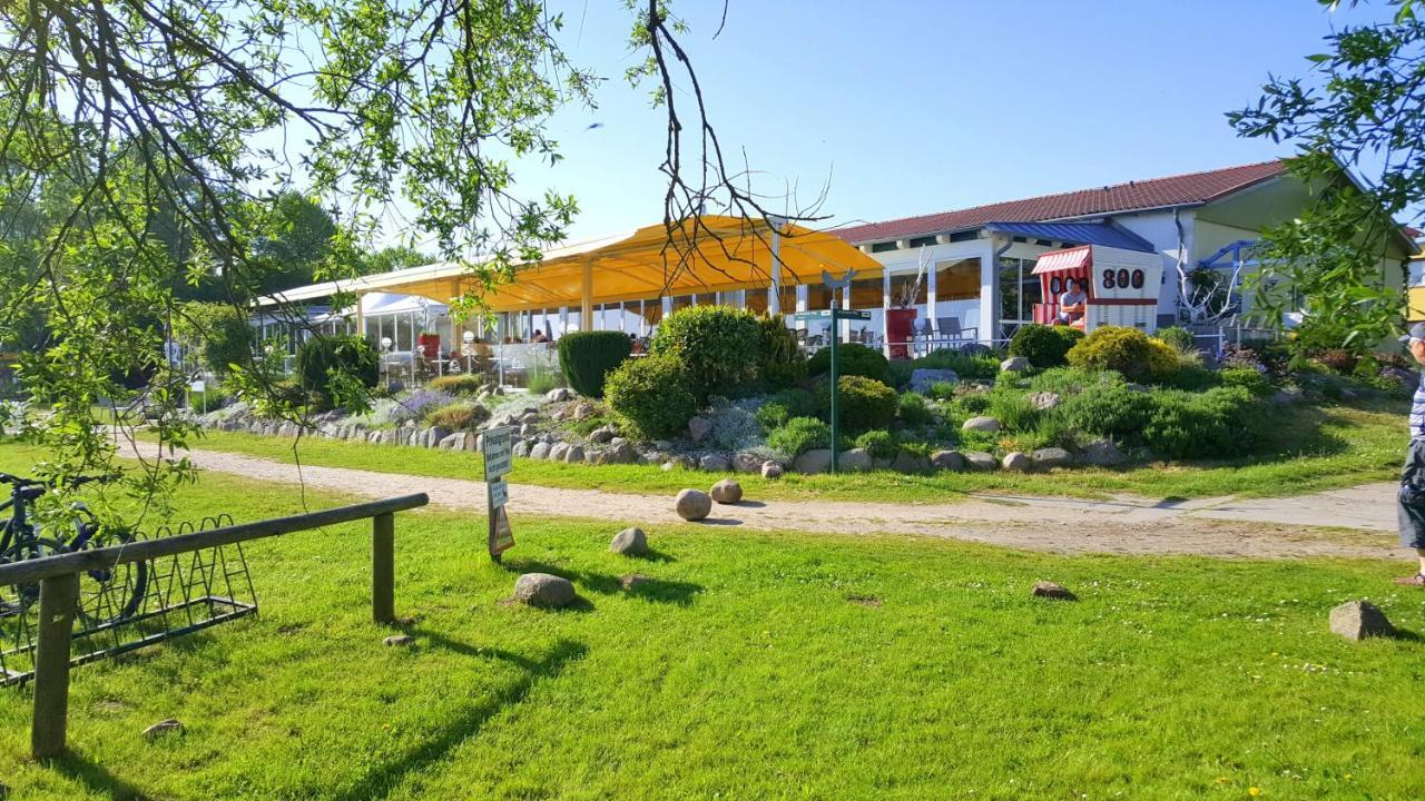 Haus Schwalbe Mit Vineta Komfort Haeusern Zempin Exterior photo